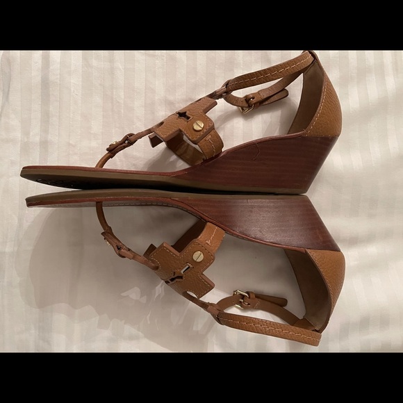 Tory Burch Brown Leather Double T Wedge Sandals - Picture 9 of 9